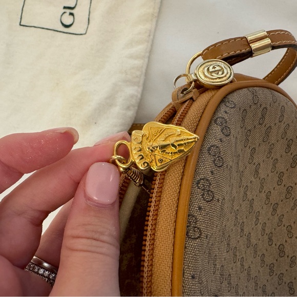 Vintage Gucci Crossbody Bag - Picture 3 of 9
